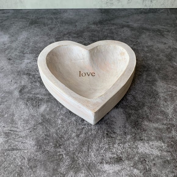 Mango Wood "love" Dish / Heart Dish / Mango Wood / 6" x 6" x 1.5" - Picture 6 of 6